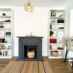 Cosy Hollow - Pet Friendly
